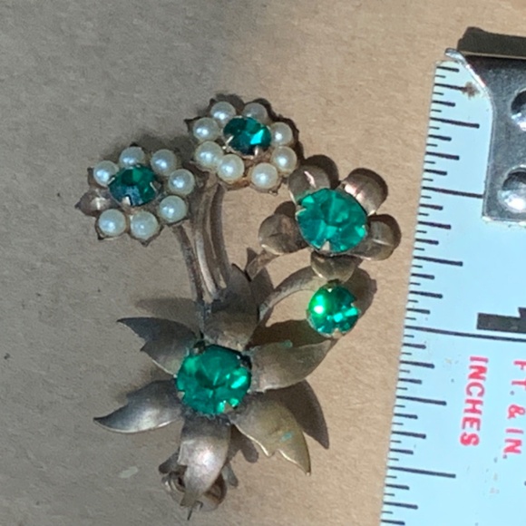 Vintage Estate Green Rhinestone Flower and Insect Brooches - Picture 3 of 7